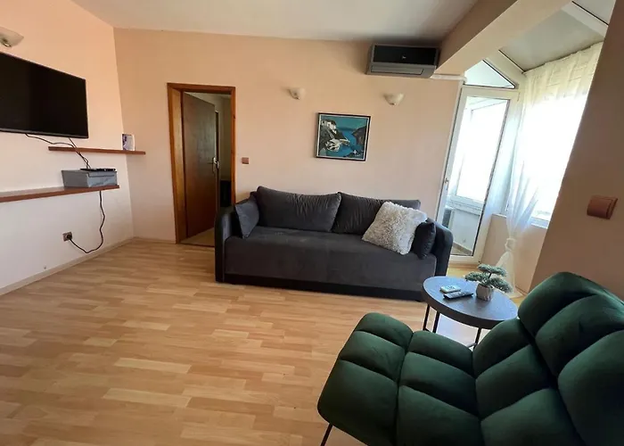 Apartment Raya