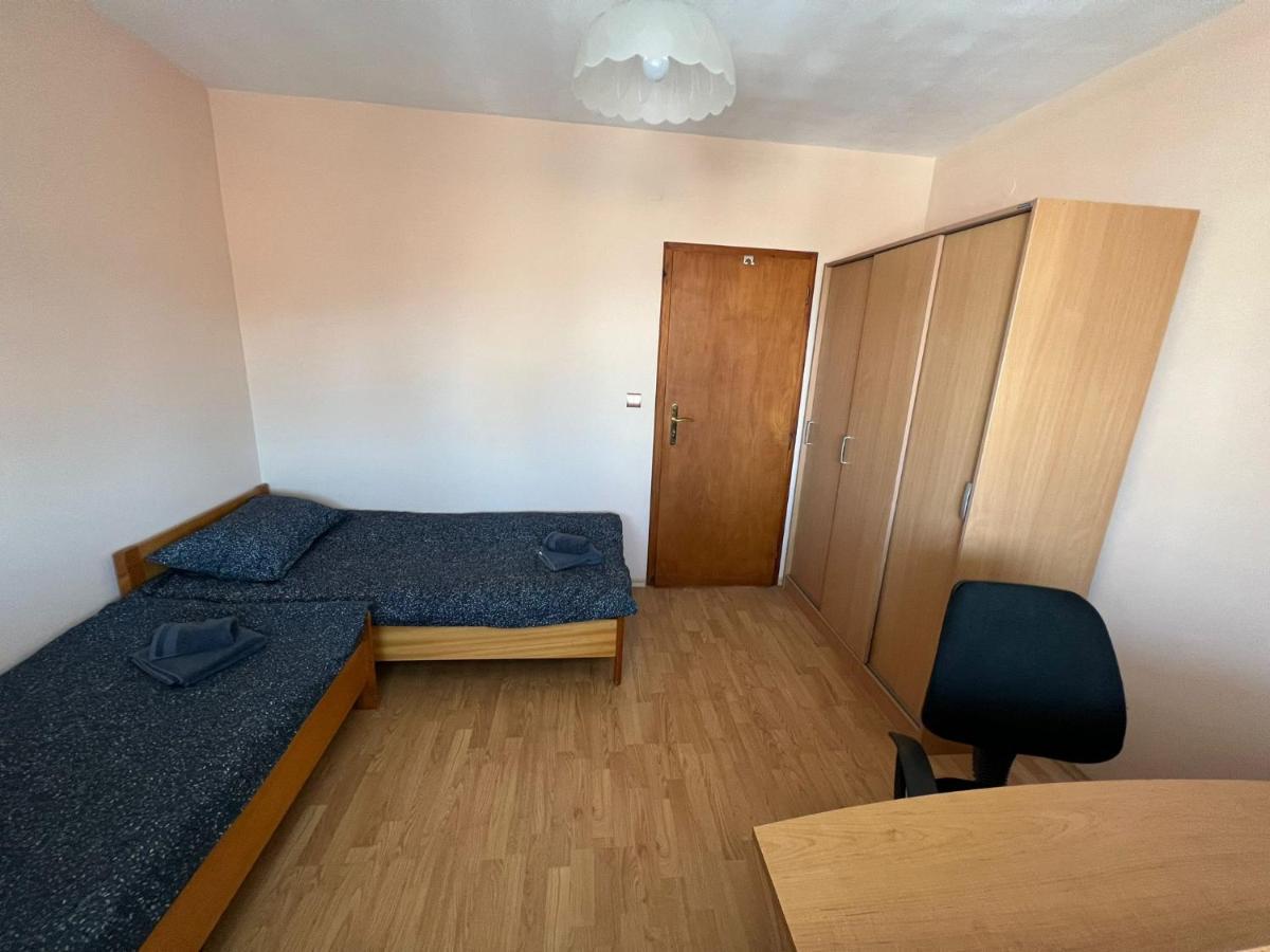 Raya Apartemen Sofia