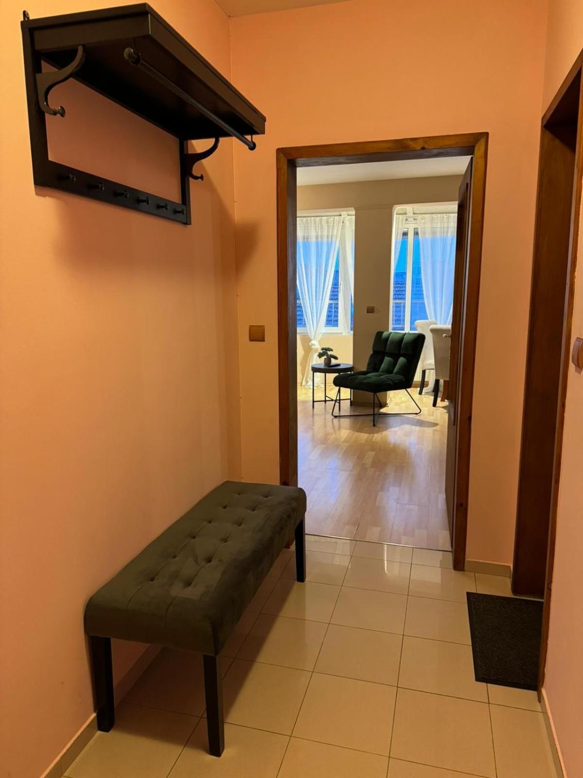 Raya Apartemen Sofia